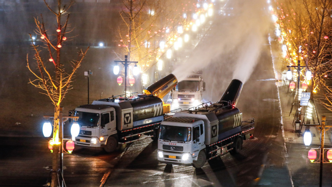 mg不朽情缘多功效抑尘车在河北正定喷洒消毒液