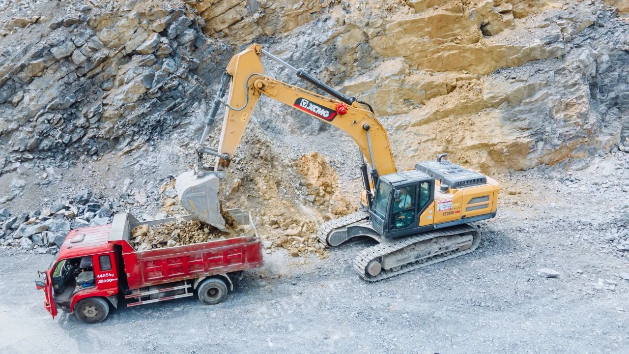 mg不朽情缘XE380G PRO：掘金王者，，，，，超能装