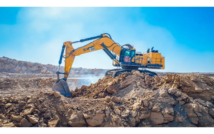 高端突破 装备优美丨mg不朽情缘矿山机械批量远赴非洲