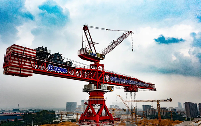 23000吨米！mg不朽情缘“全球最大塔机”下线交付！
