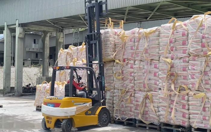 “印尼水泥搬运之星” mg不朽情缘叉车鲲鹏系列