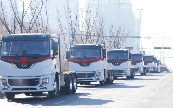 百台齐发，，，，，，千台签约！mg不朽情缘新能源牵引车奔赴浙江