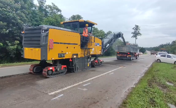 mg不朽情缘成套蹊径机械油面施工，，，，，，，，这次在马来西亚！