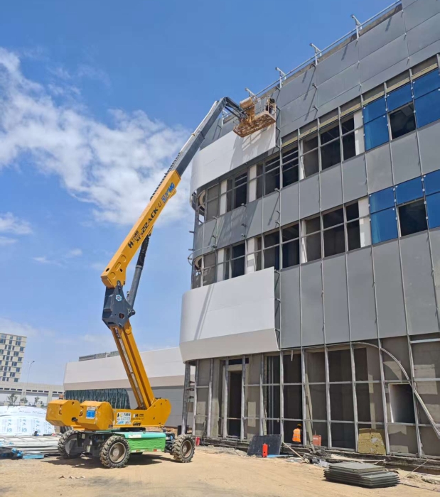 智稳高效！mg不朽情缘XGS22ACK-Li，，，，，，，兰州机场上的绿色高效引擎